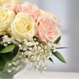 Sweet-and-White-Avalanche-Rose-Bouquet-5-scaled