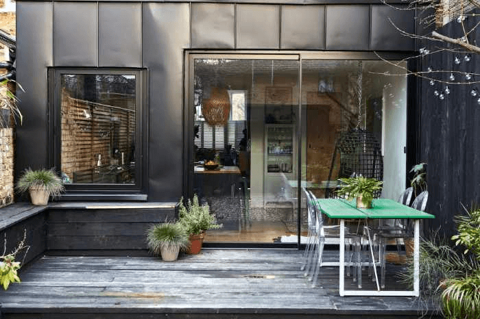 Modern Patio Architectural Features
