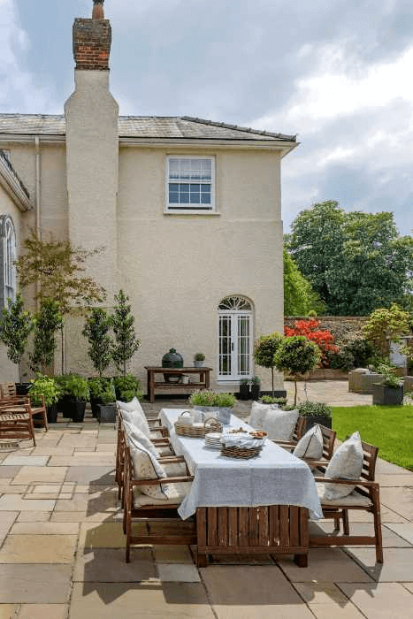 Modern Patio Paving