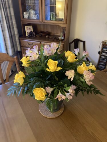 Rose and Alstroemeria Bouquet photo review