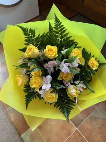 Rose and Alstroemeria Bouquet photo review